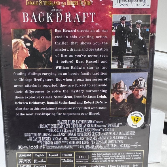 🔥  Vintage Backdraft DVD - Red Cover - Never Played - New in Wrapping - Picture 8 of 11